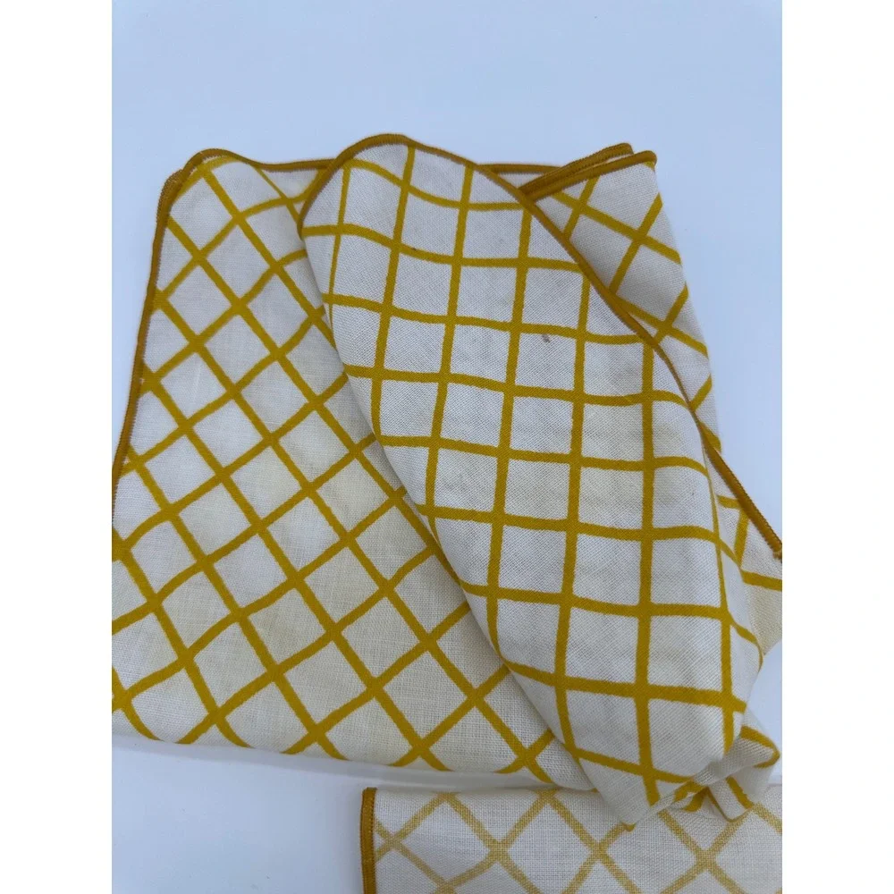 VTG Napkin Set and Rings Home Decor Grid Polka Dot Mustard Yellow OS‎
